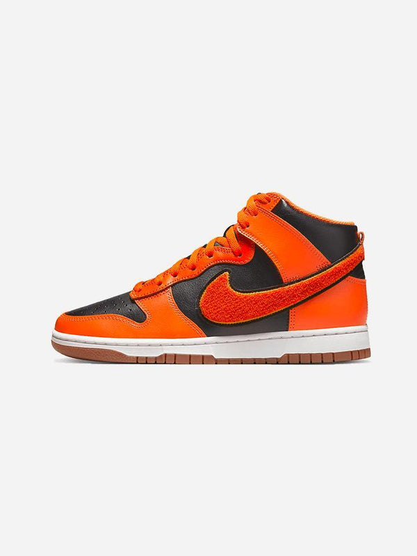 Dunk High University Chenille Swoosh Safty Orange