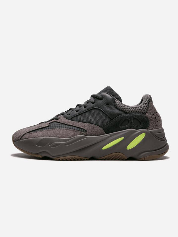 Yeezy 700 Mauve